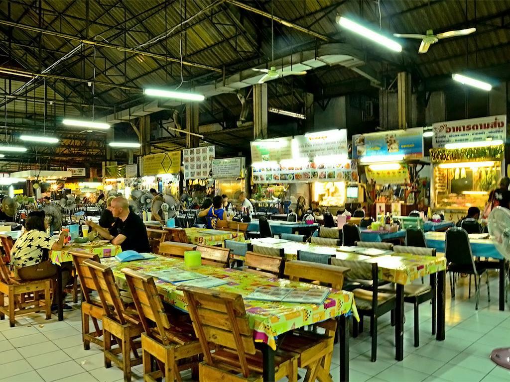 Maxwell Inn Pattaya Ngoại thất bức ảnh