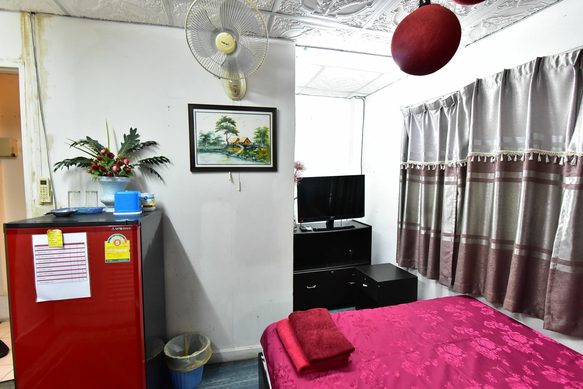 Maxwell Inn Pattaya Ngoại thất bức ảnh