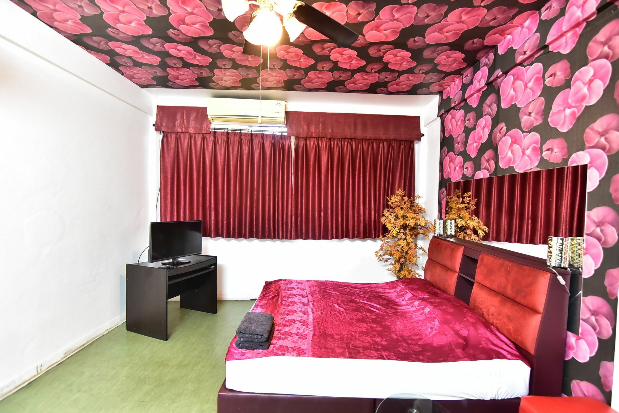 Maxwell Inn Pattaya Ngoại thất bức ảnh