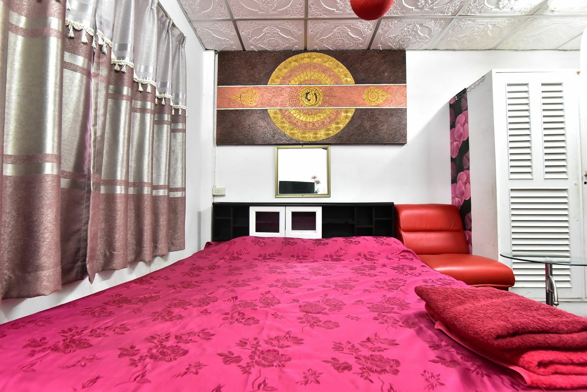 Maxwell Inn Pattaya Ngoại thất bức ảnh